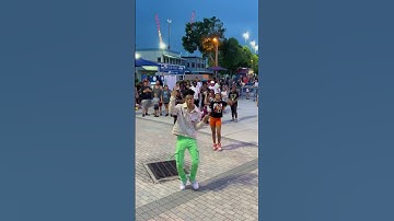 Float like a butterfly 😁 she knew the dance