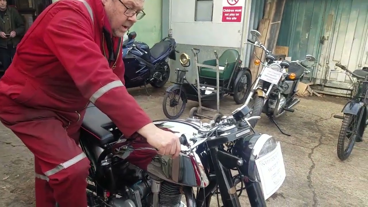 1954 Norton International Special 350cc at Andy Tiernans 