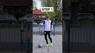 LEARN the AKKA in 10 SECONDS?? shorts football skills