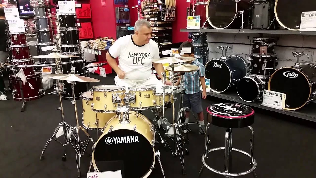 Hunky pie drumming away