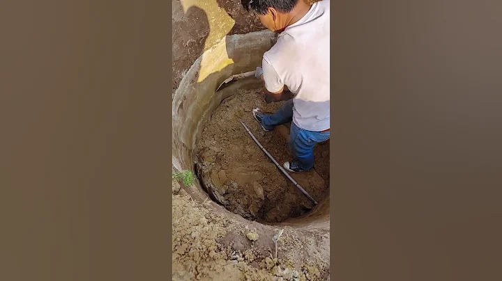 The shovel digs the well
