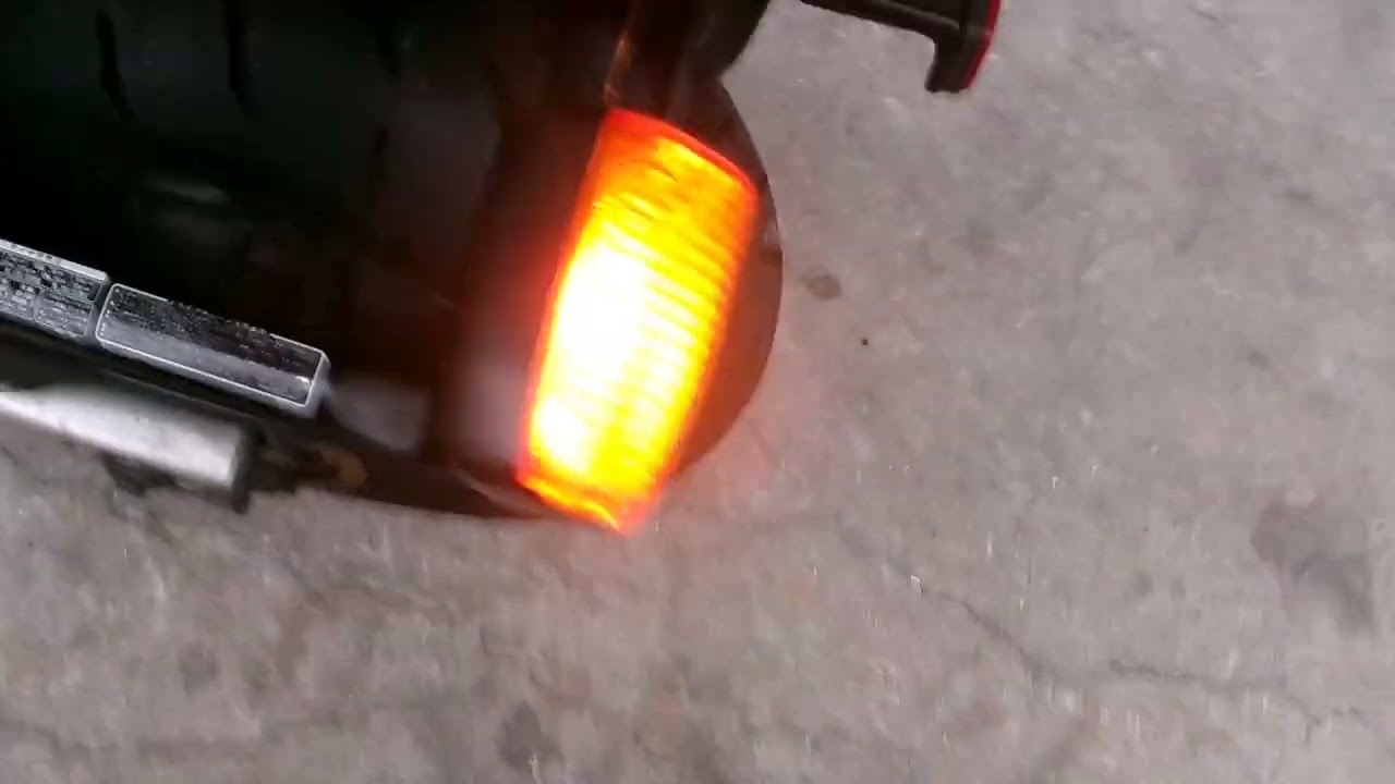 ホーネット250 1997年 中古車 バイクショップ名:きんしば - YouTube ホーネット250 1997年 中古車 バイクショップ名:きんしば - YouTube