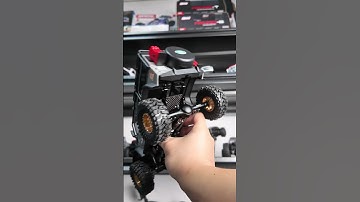 Just put our new +4mm Planet Axles on the TRX4M Defender. Thoughts? 😎 #injora #injorarc #trx4m #rc