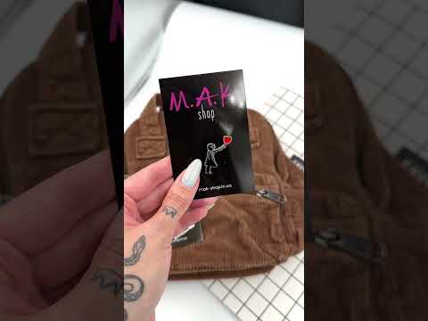 Металлические пины "Картины Бэнкси", видео 1