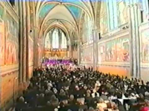 Assisi - Concerto di Natale - Mirella Freni - Rugg...