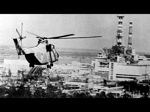 Видео: Вертолетчики в Чернобыле / Герои неба