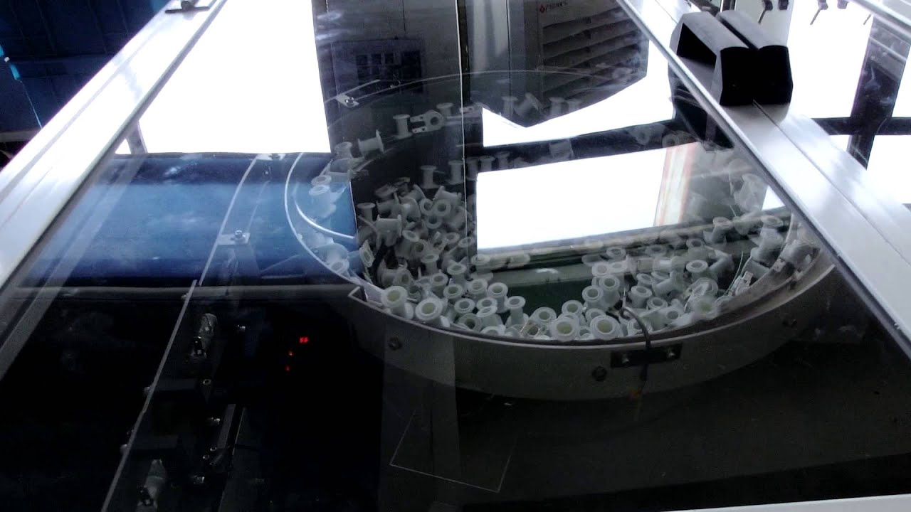 Auto load bobbin - YouTube