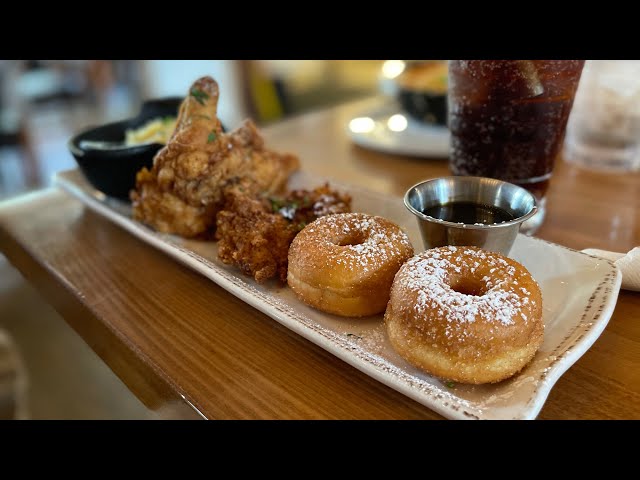 Chef Art Smith’s Homecomin’ at Disneys Springs | DINING REVIEW class=