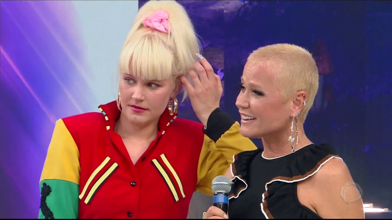 Rodrigo Faro se transforma em Xuxa no Dança Gatinho