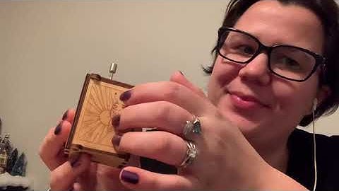 ASMR tapping on a wooden music box no talking / lofi / white noise