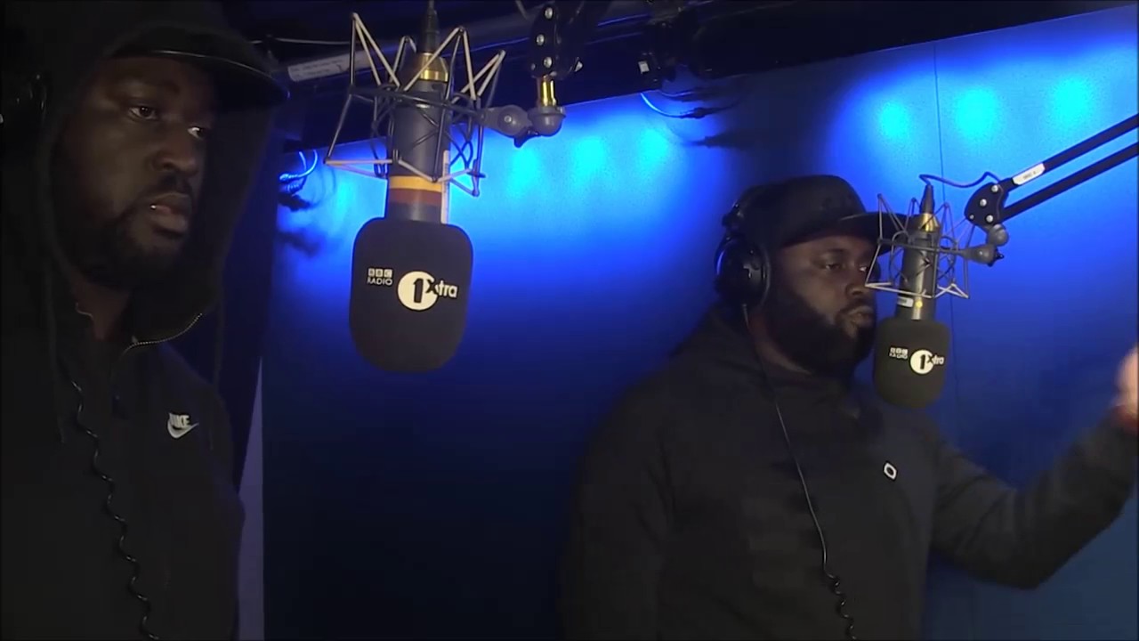 P Money Sians Studio 2016