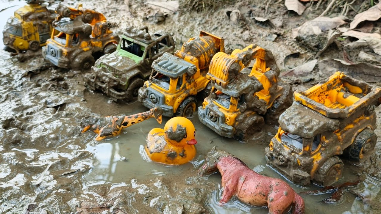 Toy Mud Rig CLEANING MUDDY TOYS: TRUCK, EXCAVATOR, MIXING TRUCK, JEEP, CRANE ...