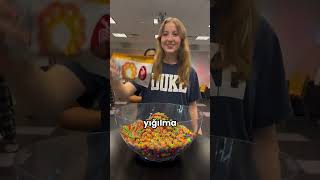Okula Çok Fazla Şeker Geti̇rdi̇ler😱