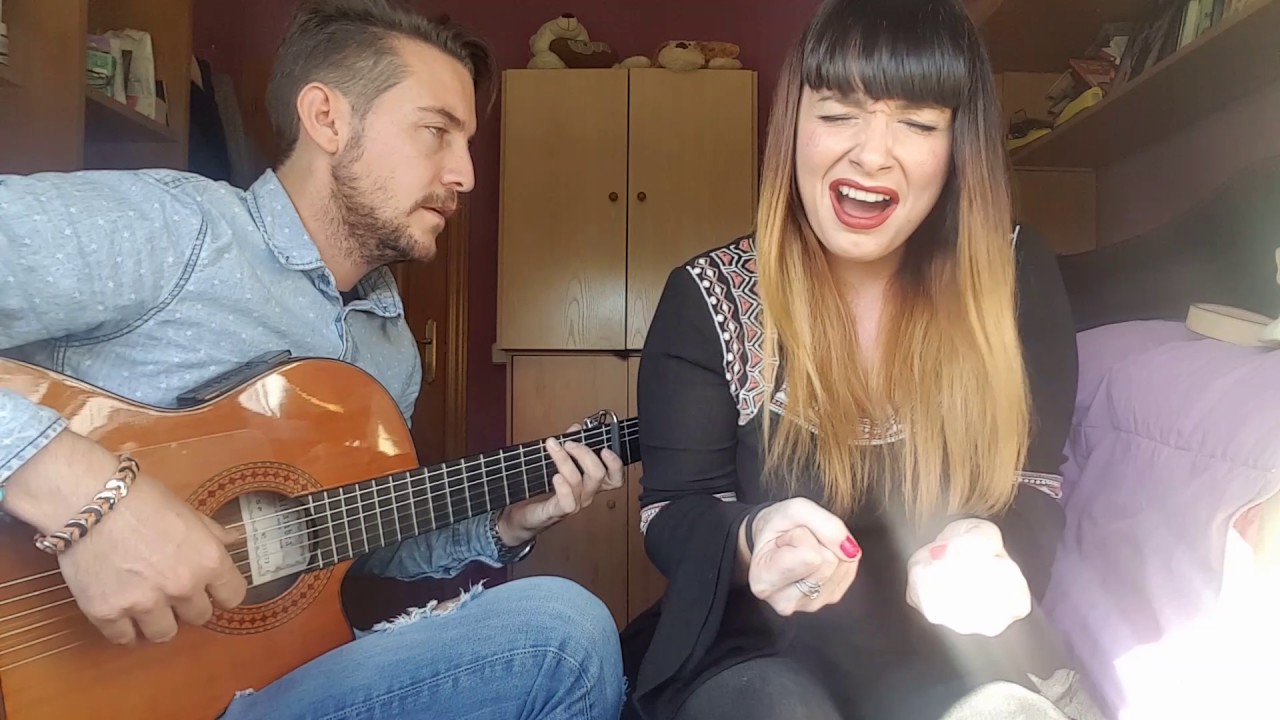 Pequeña sonrisa sonora ( Manuel Carrasco )Moriana y Manuel de Manuel