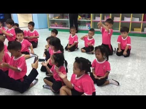 แว็บๆ น้องทับทิม เรียนรำไทย