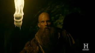 Vikings 5x19 - Floki finds a cross in the cave by KINGOX 97,541 views 5 years ago 1 minute, 54 seconds