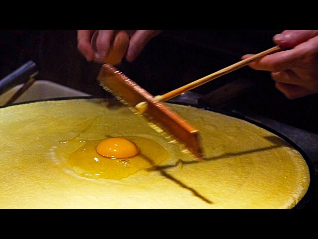 Beijing Street Food - Chinese Traditional Crepe  Jian Bing | Travel Thirsty