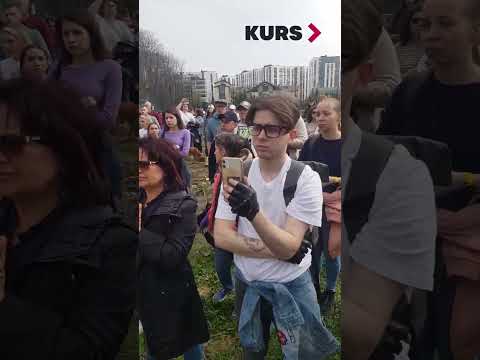 Франківці, які захищають озеро від забудови, заклали Сквер воїнів Прикарпаття