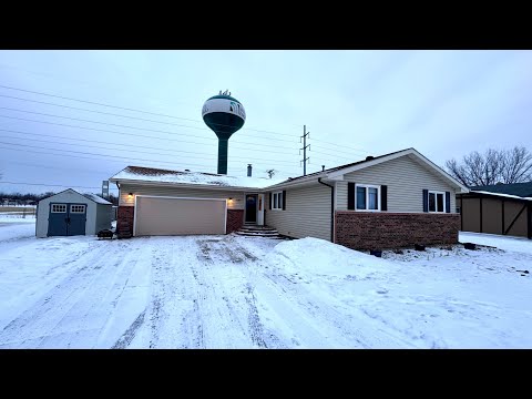 1107 4th St, West Fargo, ND home video tour