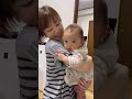髪をバッサリ切ったママを見た1歳児の可愛すぎる反応#shorts