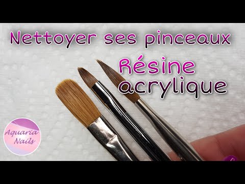 NETTOYER LES PINCEAUX de résine acrylique