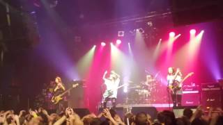 SCANDAL TOUR 2016 YELLOW IN EUROPE   Paris 9