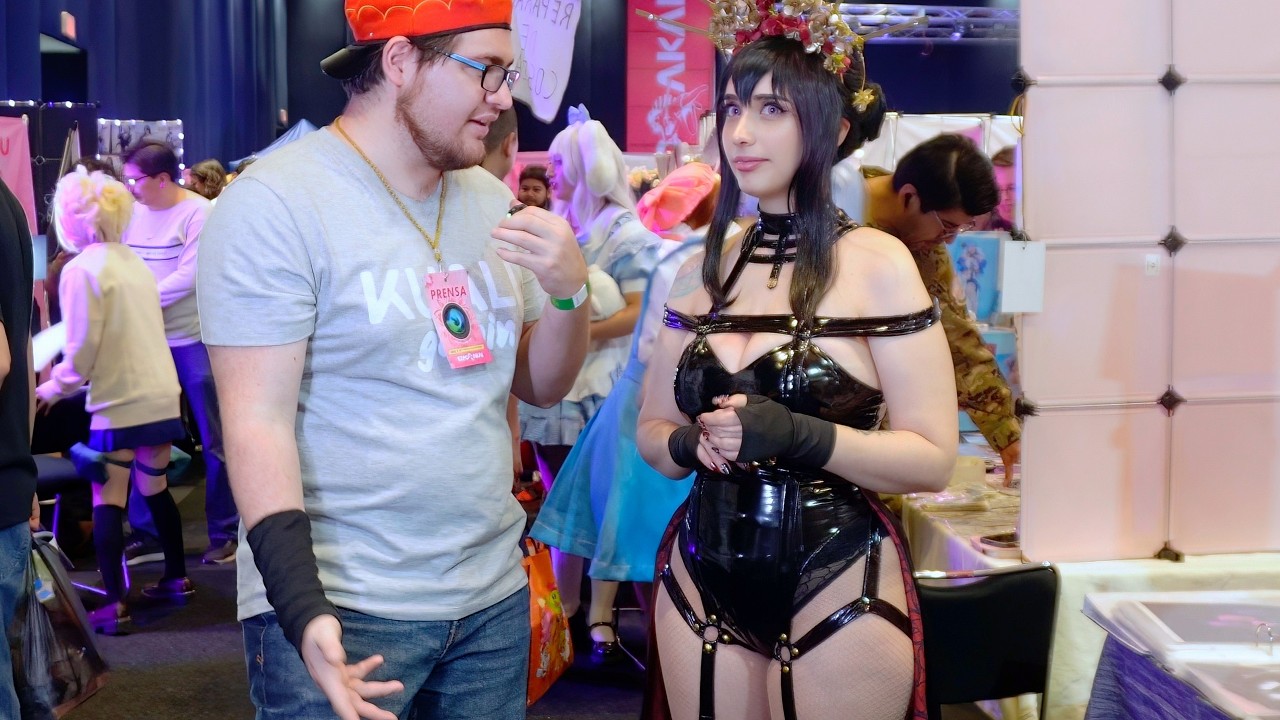 Wey… estás incomodando a la cosplayer