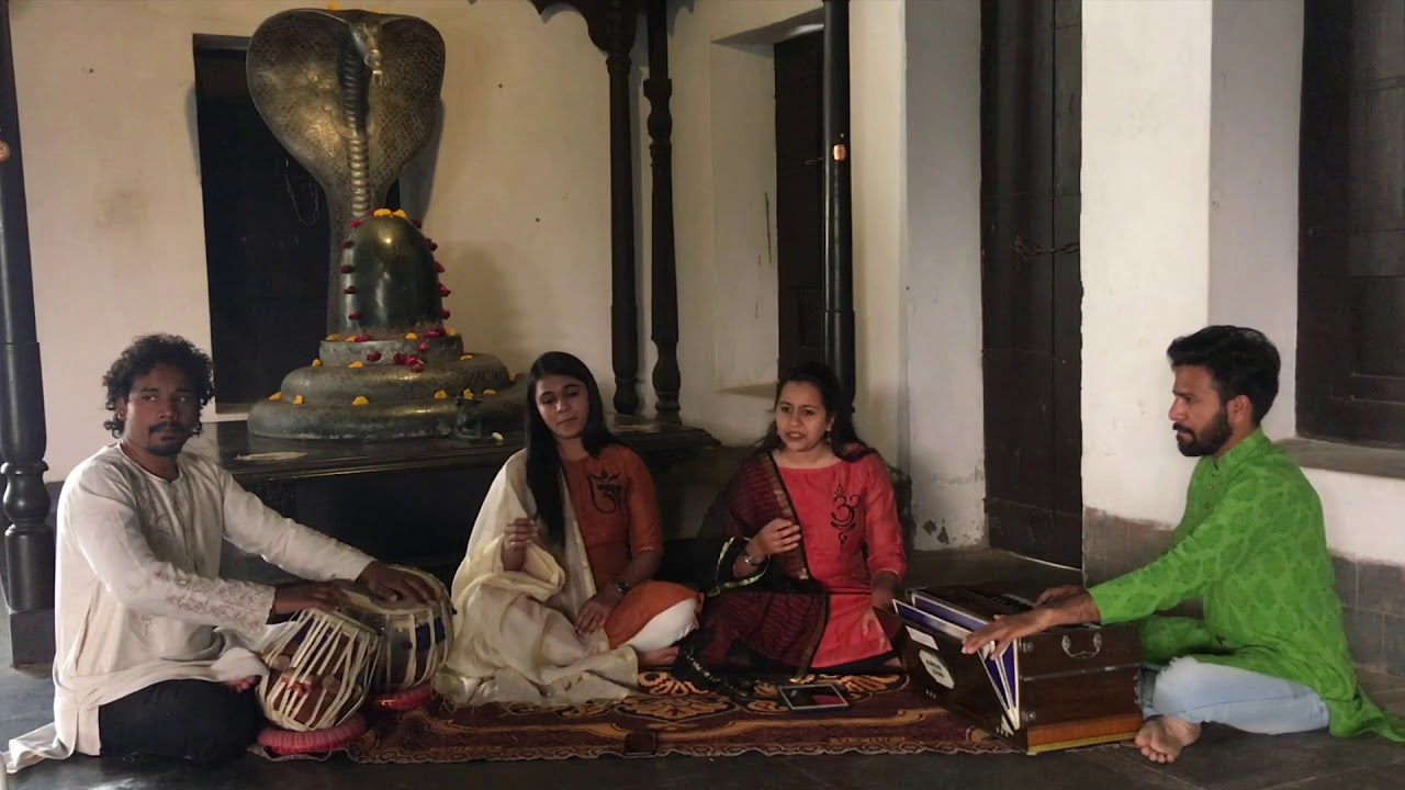 Chetna & Anuja-  Gale Bhujang, Bhasma Ang (Raag Des Bhajan)