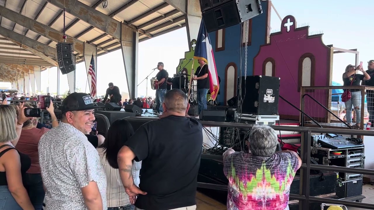 Ricky Naranjo y Los Gamblers @10th annual AARP Festival in San Antonio Texas @ Traders village