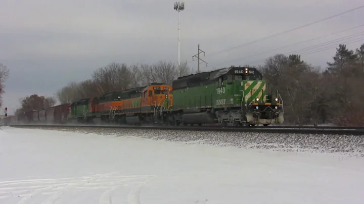 Four BNSF SD40-2s on the DILNTW