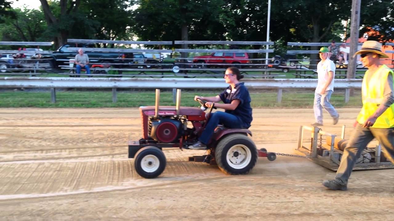 Wheel Horse 1057 Pulling Tractor 1200lbs Class Youtube