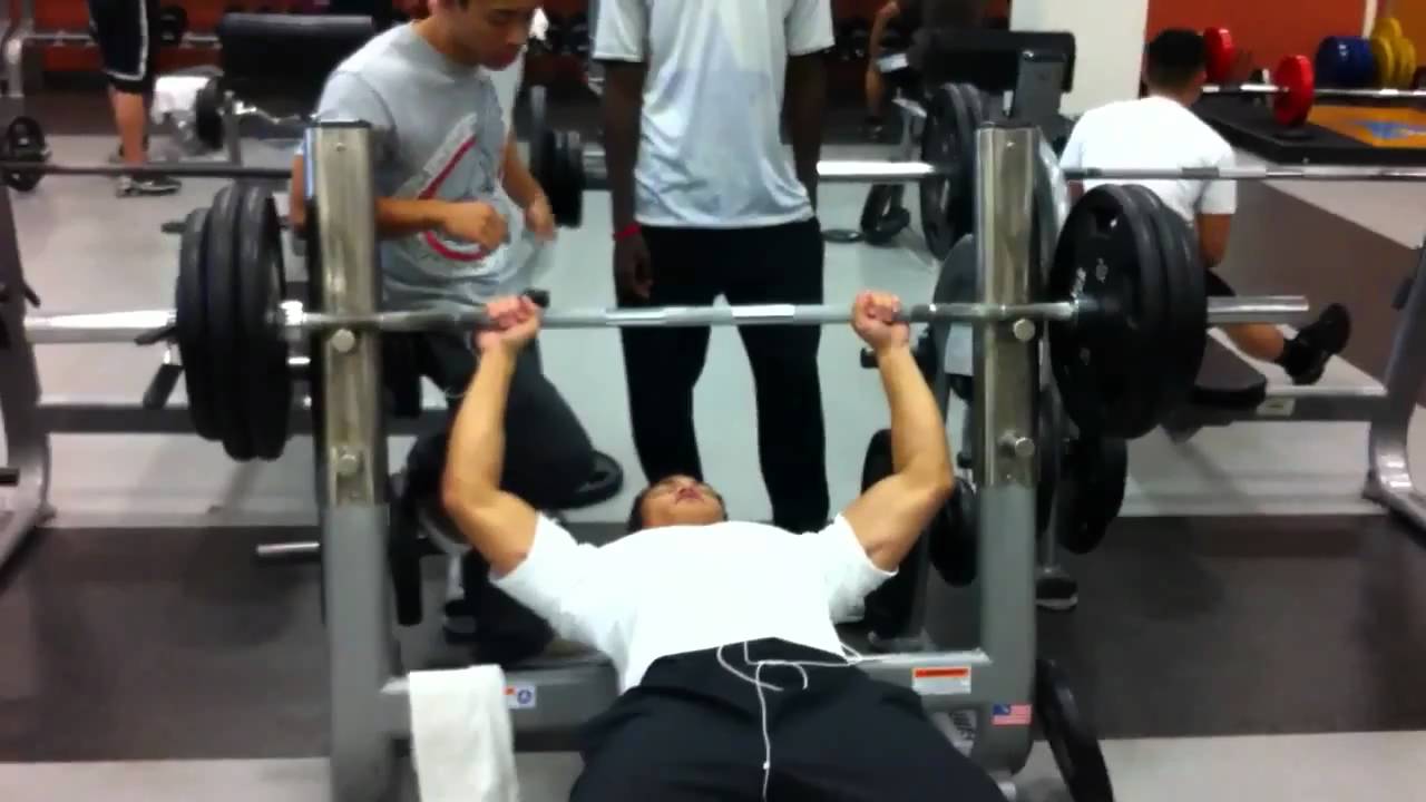 Jovination 150 Lbs Benching 300 Lbs Youtube