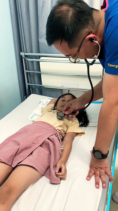 main dokter dokteran atau beneran sakit ya #dokterdokteran #maindokterdokteran #maindokter #comedy