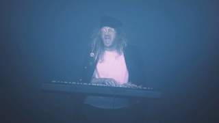 Le Voyaguer - Endless Wild Perfect (Official Music Video)