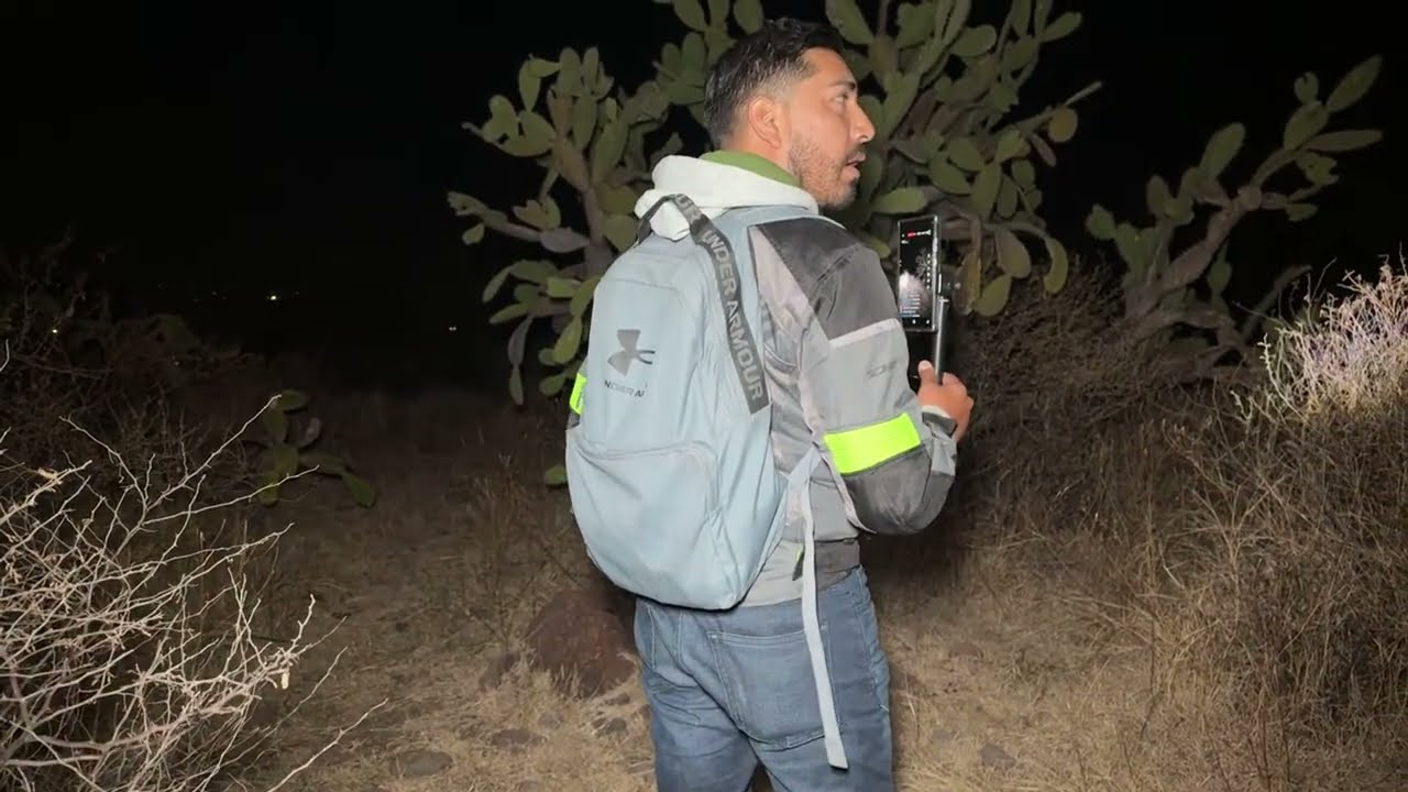 Entramos de NOCHE a este CERRO con seguidores !! 