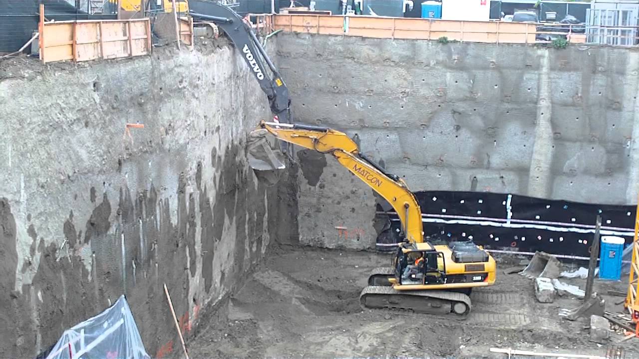Excavator "Buddy" system.