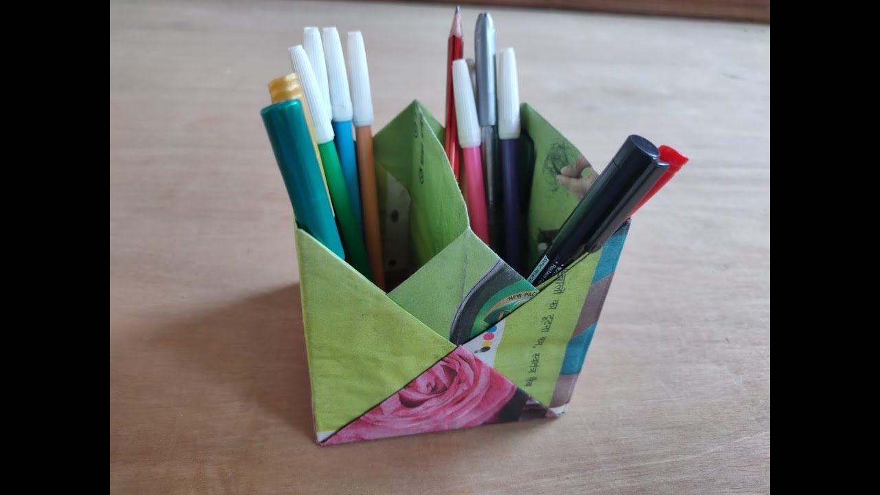 How to make Newspaper Pen Stand Pen Holder | Recycled Craft Ideas ...