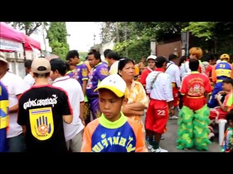 งานคล้ายวันพระราชสมภพพระบาทสมเด็จพระเจ้าตากสินมหาราช 09 อาหารการกิน