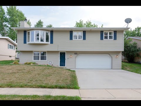 301 Heritage Road, Cedar Falls, IA home video tour