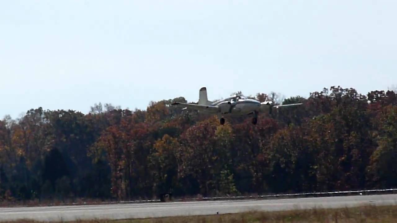 Beech Travel Air, N2033C Departing KHWY 102509 1138