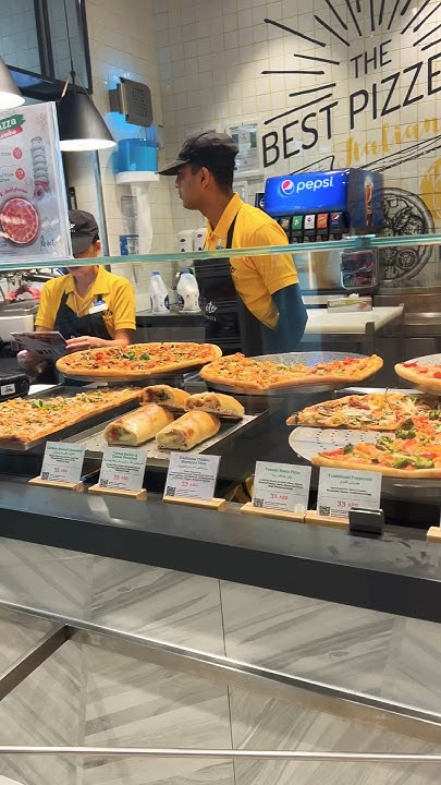 Abu Dhabi Airport Food Court Very Expensive abudhabi airport uae abu-dhabi-airport-food-court-very-expensive-abudhabi-airport-uae