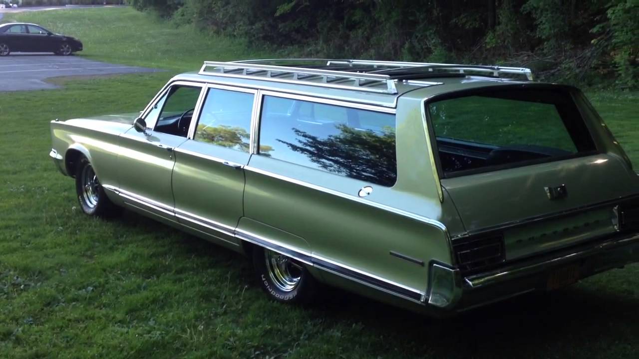 1966 Chrysler Town & Country