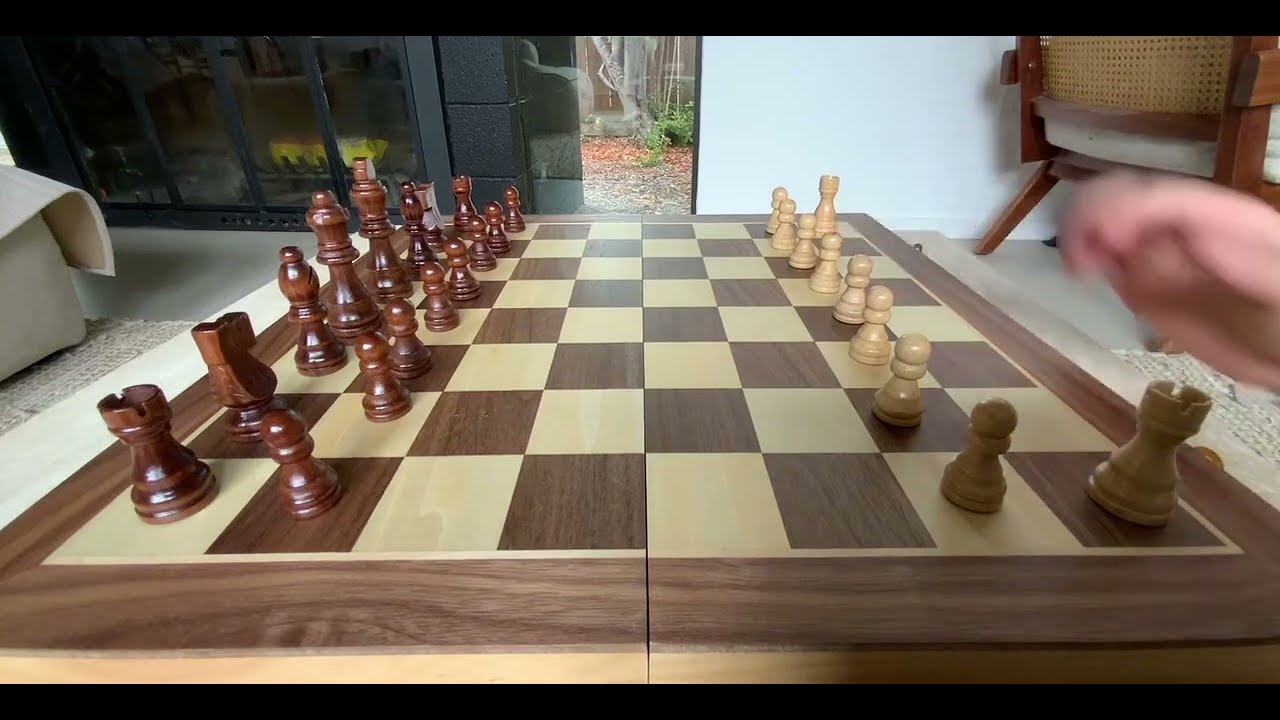 How the chess pieces moves and how to set up the board ￼