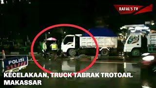 Truck Tabrak Trotoar Makassar