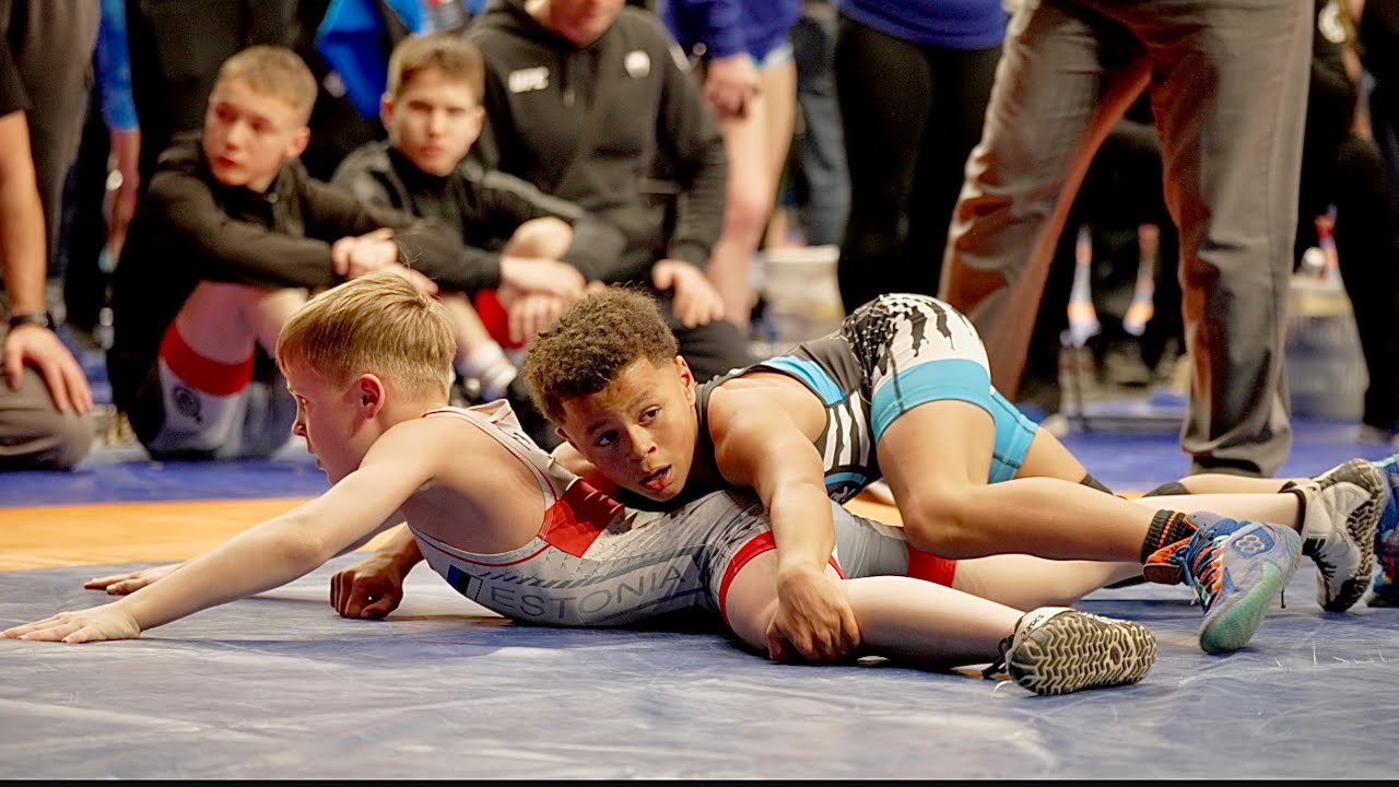 Boys Ringen U13 Arseni Romu (EST) vs Blaize Tingle (GBR) 42kg. Freestyle boys youth ...