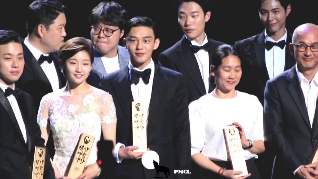 160603 52회 백상 수상식 후 기념촬영 유아인 Focus