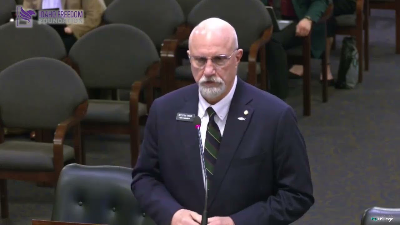 Член палаты представителей Стив Таннер внес законопроект о расширении защиты несовершеннолетних в...