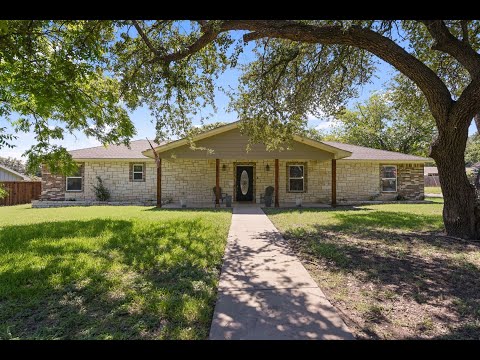 3900 Sundown Drive, Benbrook, TX home video tour