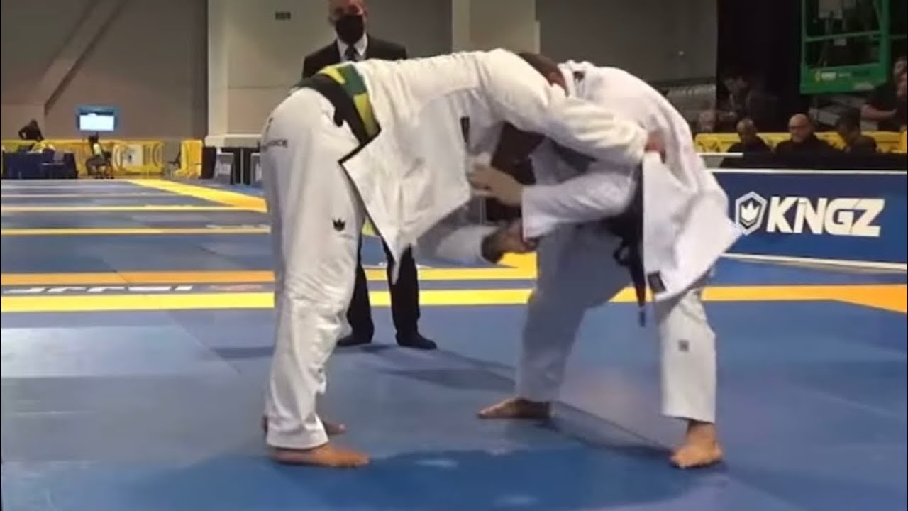 Roberto “Cyborg” Abreu | TORNADO THROW