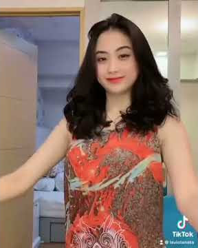 Selebgram Cantik Lavio Laneta Main tiktok